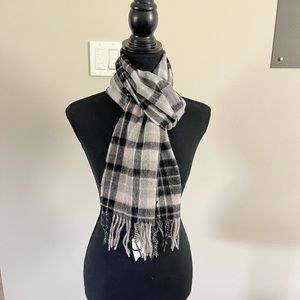 NWT Edinburgh 100% Lambswool Scarf